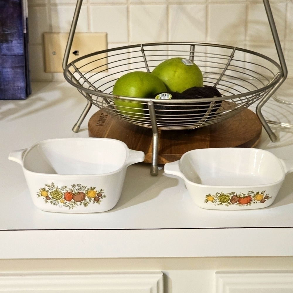 Vintage Spice of Life Corningware Set of 2 serving dishes